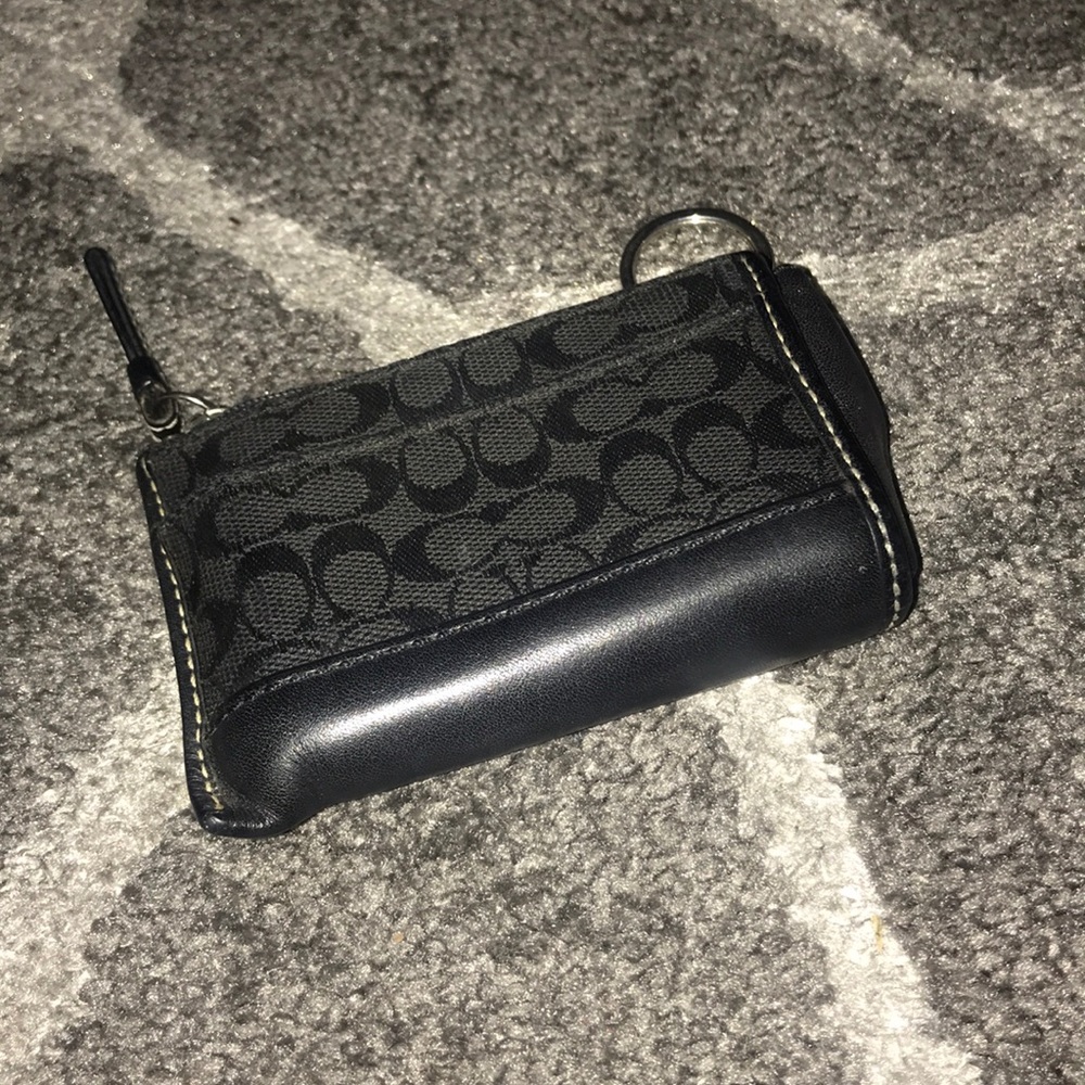 🖤Coach card holder slot. 🖤